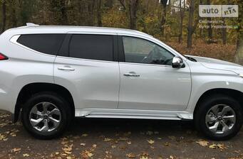 Mitsubishi Pajero Sport 2024 Instyle