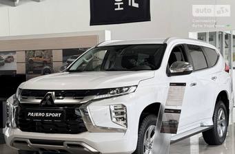 Mitsubishi Pajero Sport 2024 Intense