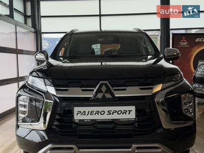 Mitsubishi Pajero Sport 2024 Instyle