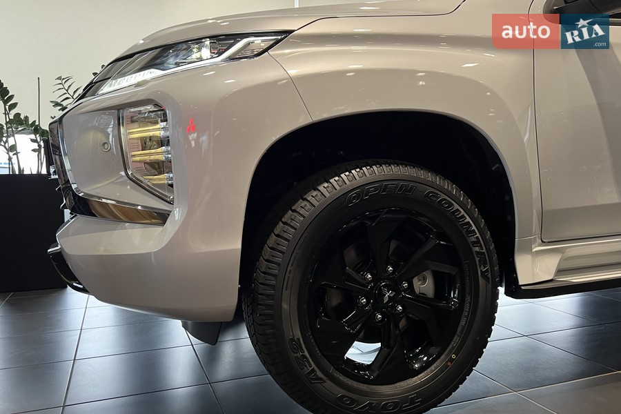 Mitsubishi Pajero Sport - фото 10