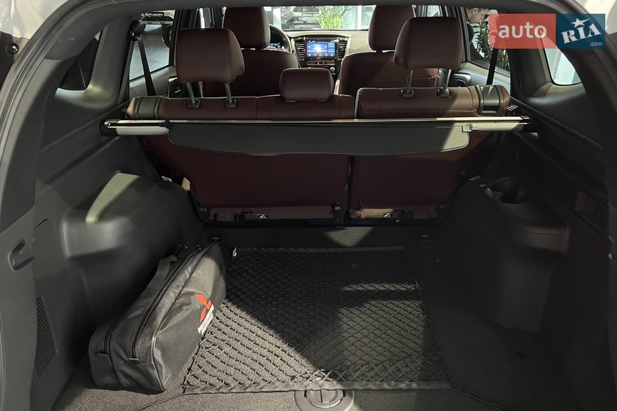 Mitsubishi Pajero Sport - фото 13