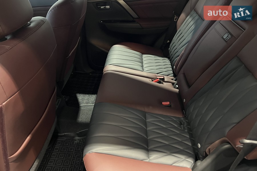 Mitsubishi Pajero Sport - фото 22