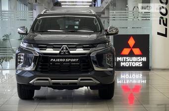 Mitsubishi Pajero Sport 2024 Intense
