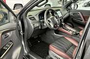 Mitsubishi Pajero Sport Ultimate