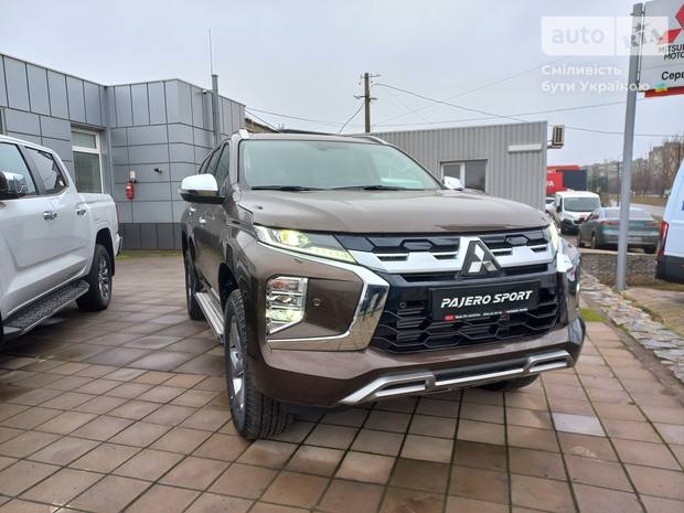 Mitsubishi Pajero Sport 2025