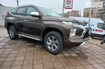 Mitsubishi Pajero Sport 2025 Instyle