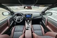 Mitsubishi Pajero Sport Ultimate