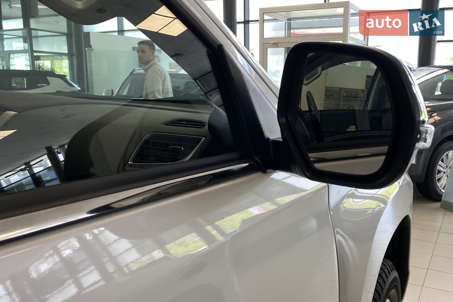 Mitsubishi Pajero Sport - фото 7