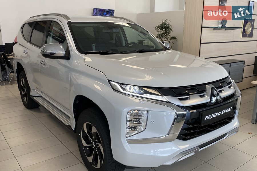 Mitsubishi Pajero Sport - фото 1