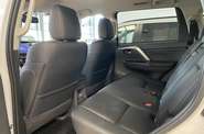 Mitsubishi Pajero Sport - фото 14