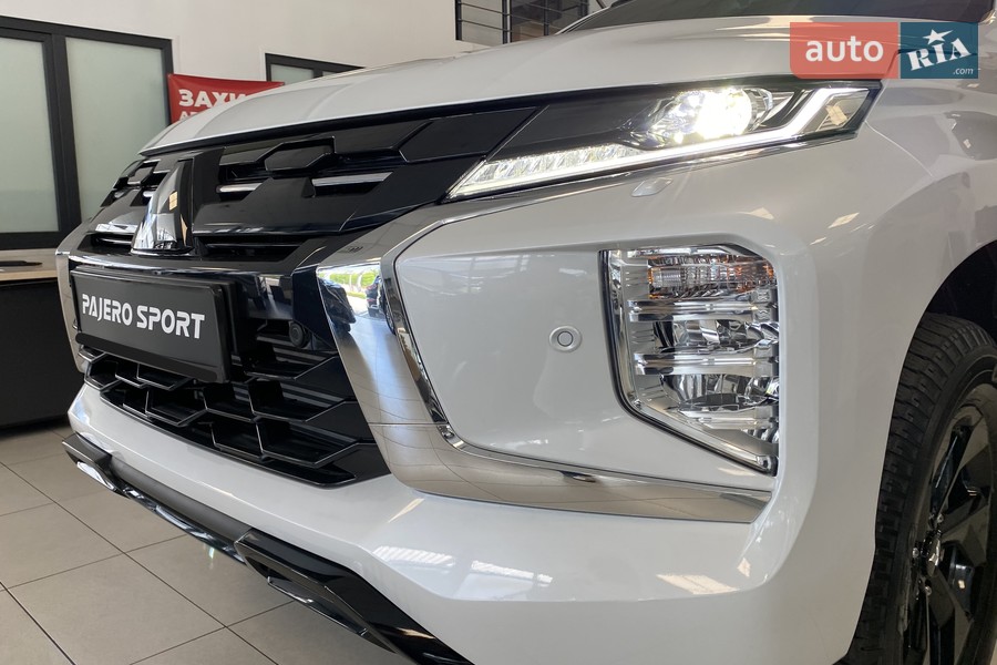 Mitsubishi Pajero Sport - фото 6