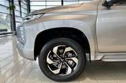 Mitsubishi Pajero Sport Ultimate