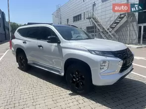 Mitsubishi Pajero Sport