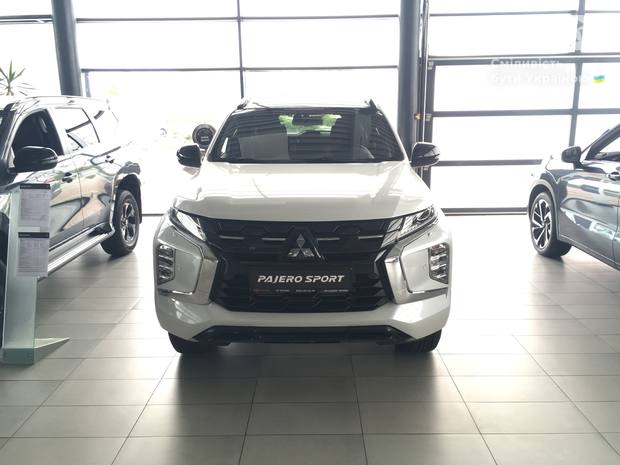 Mitsubishi Pajero Sport 2025