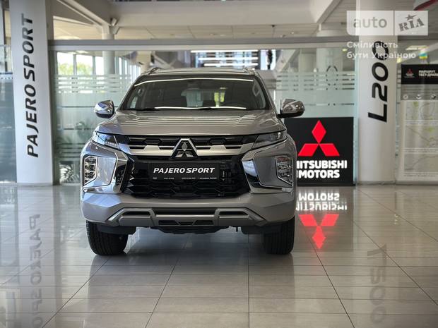 Mitsubishi Pajero Sport 2024