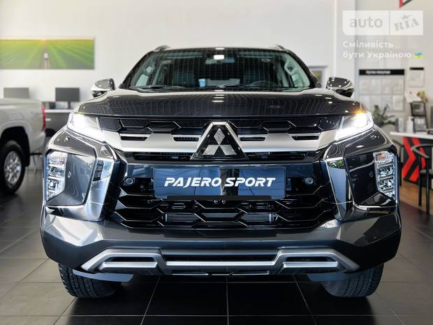 Mitsubishi Pajero Sport 2025