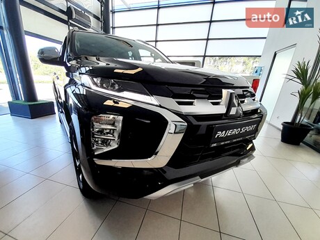 Mitsubishi Pajero Sport 2025