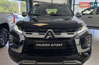 Mitsubishi Pajero Sport 3.0 MIVEC АТ (209 к.с.) Super Select 4WD-II Ultimate