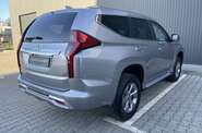 Mitsubishi Pajero Sport Instyle