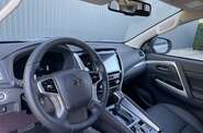 Mitsubishi Pajero Sport Instyle