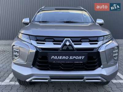 Mitsubishi Pajero Sport 2025 Instyle