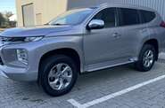 Mitsubishi Pajero Sport Instyle