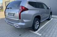 Mitsubishi Pajero Sport Instyle