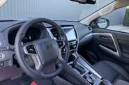 Mitsubishi Pajero Sport Instyle