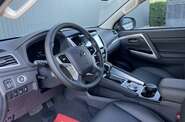 Mitsubishi Pajero Sport Instyle