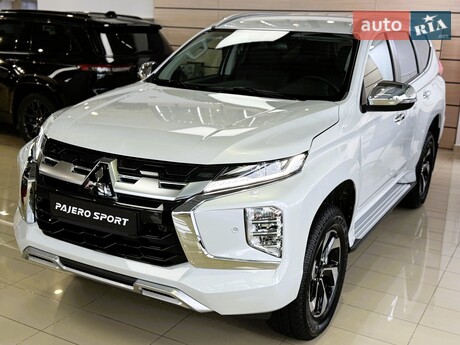 Mitsubishi Pajero Sport 2025