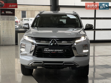 Mitsubishi Pajero Sport 2025