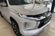 Mitsubishi Pajero Sport Ultimate
