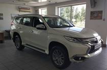 Mitsubishi Pajero Sport Intense