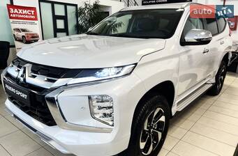 Mitsubishi Pajero Sport 3.0 MIVEC АТ (209 к.с.) Super Select 4WD-II Ultimate