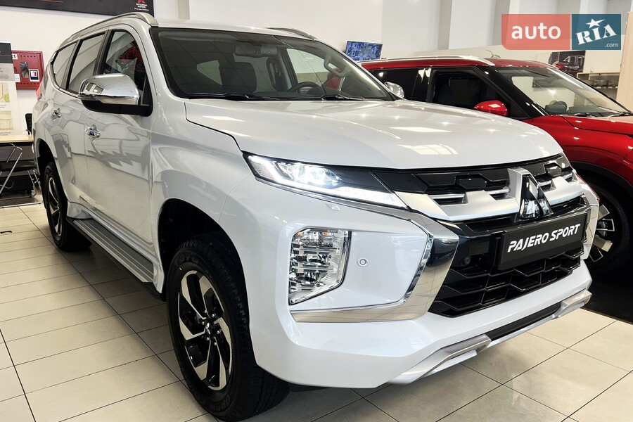 Mitsubishi Pajero Sport - фото 1