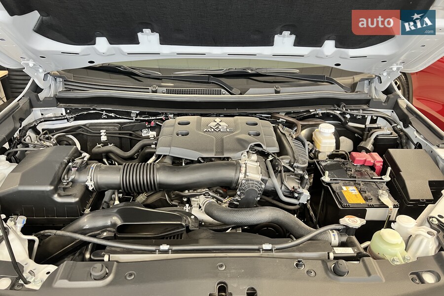 Mitsubishi Pajero Sport - фото 22