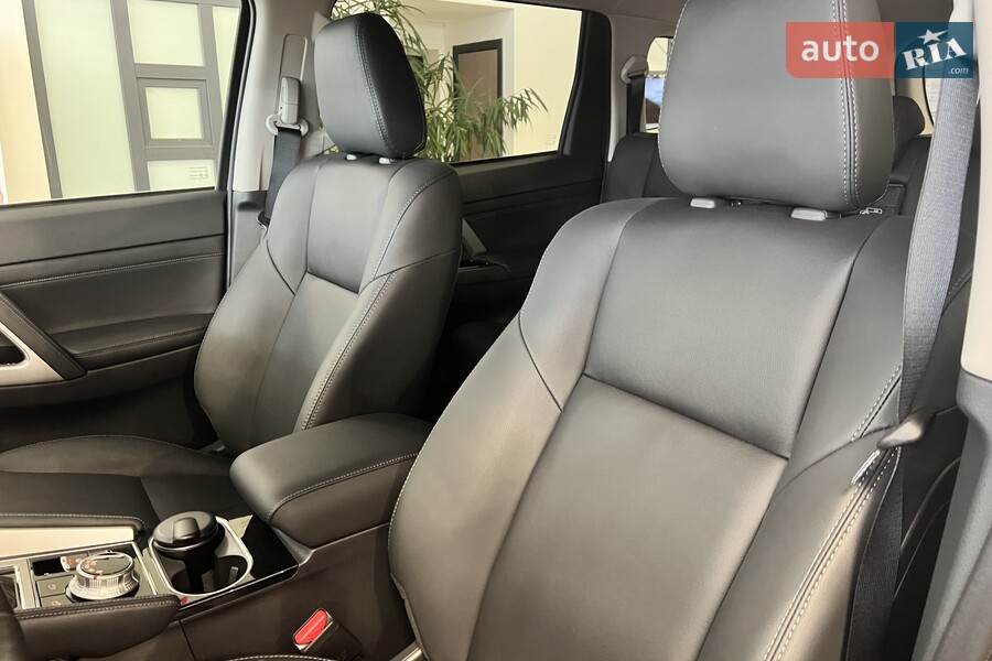 Mitsubishi Pajero Sport - фото 21