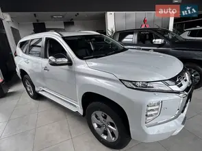 Mitsubishi Pajero Sport
