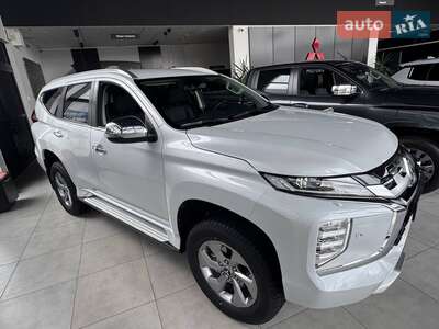 Mitsubishi Pajero Sport 2025 Instyle