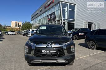 Mitsubishi Pajero Sport 2025 Instyle