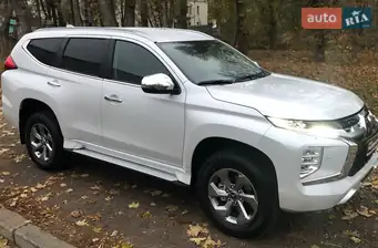 Mitsubishi Pajero Sport