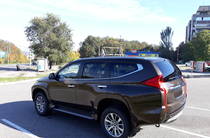 Mitsubishi Pajero Sport Intense