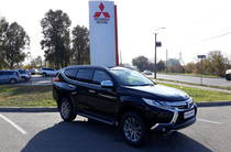 Mitsubishi Pajero Sport Intense