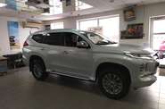 Mitsubishi Pajero Sport Intense