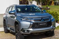 Mitsubishi Pajero Sport Intense