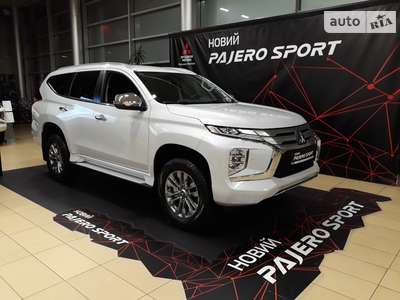 Mitsubishi Pajero Sport 2024 Instyle