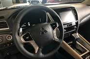 Mitsubishi Pajero Sport Intense