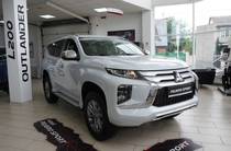 Mitsubishi Pajero Sport Intense