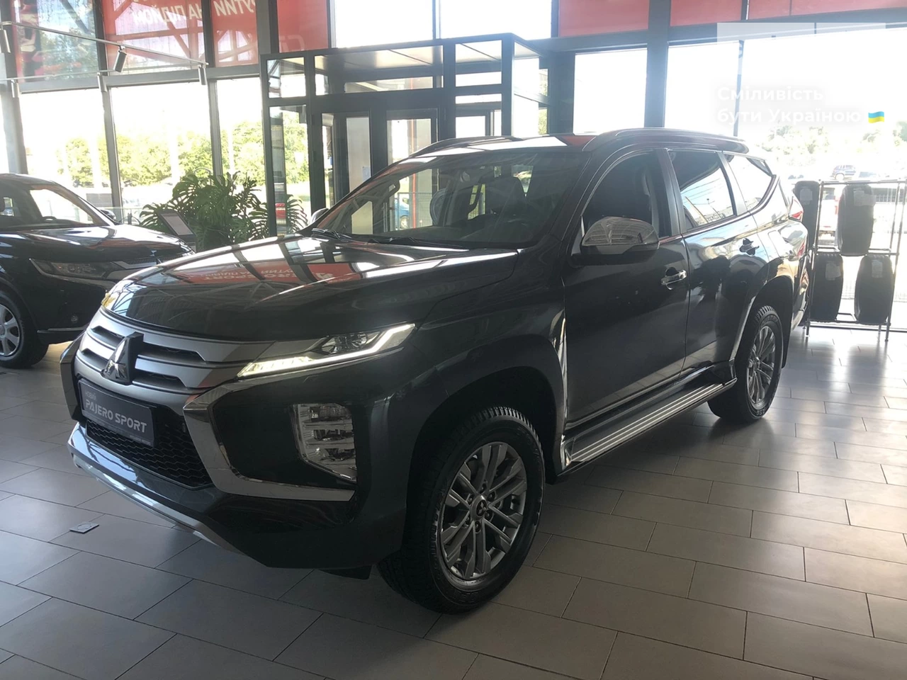 Mitsubishi Pajero Sport Intense