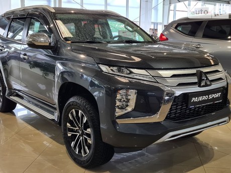 Mitsubishi Pajero Sport 2024